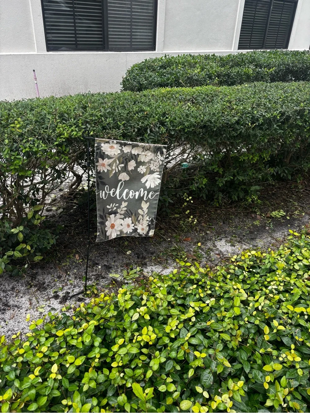 Set of 3 Seasonal Garden Flags